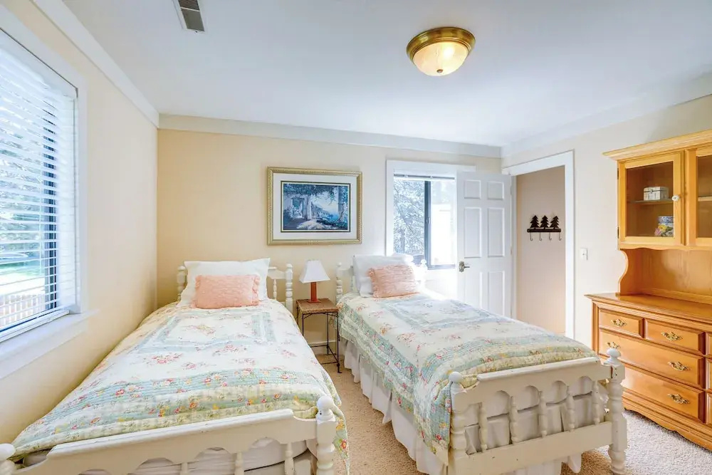 Spacious Tahoe City Retreat < 2 Mi to Lake Tahoe!