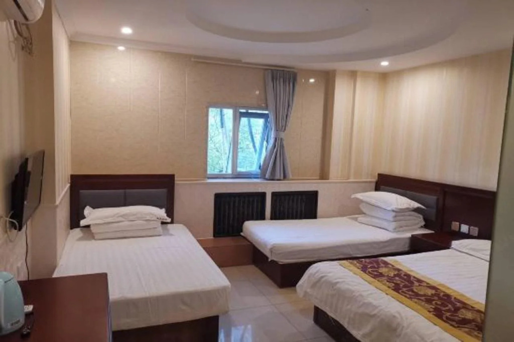 Aohui Hotel