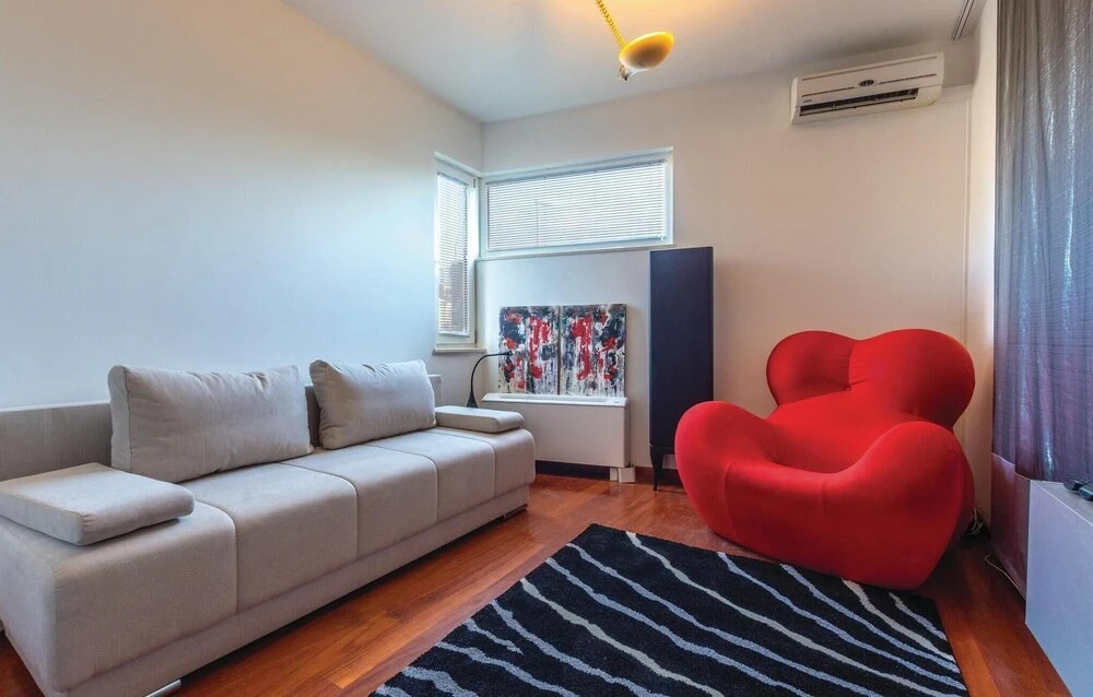 Amazing Home in Podstrana With Wifi, Outdoor Swimming Pool and Heated Swimming Pool