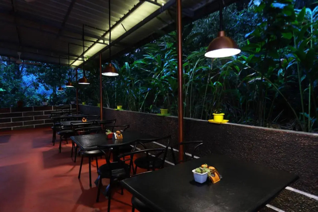 Casa Amari Plantaion Resort Munnar