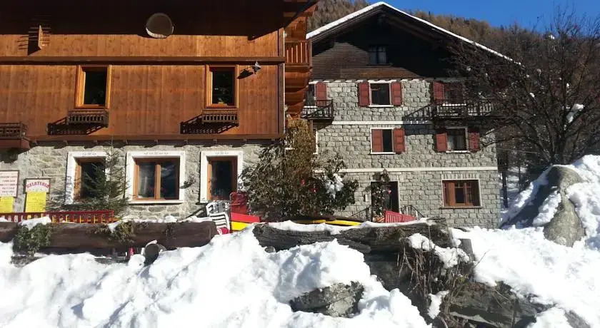 Les Maisonnettes