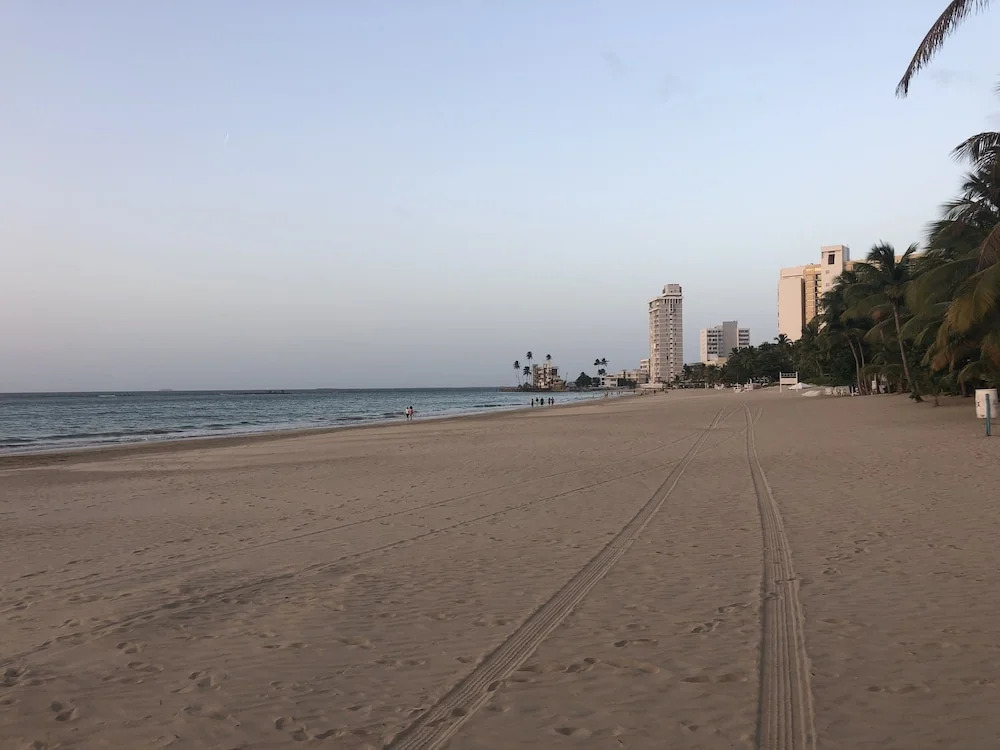 Coral Beach Front  1 bedroom  2 bathrooms apartment