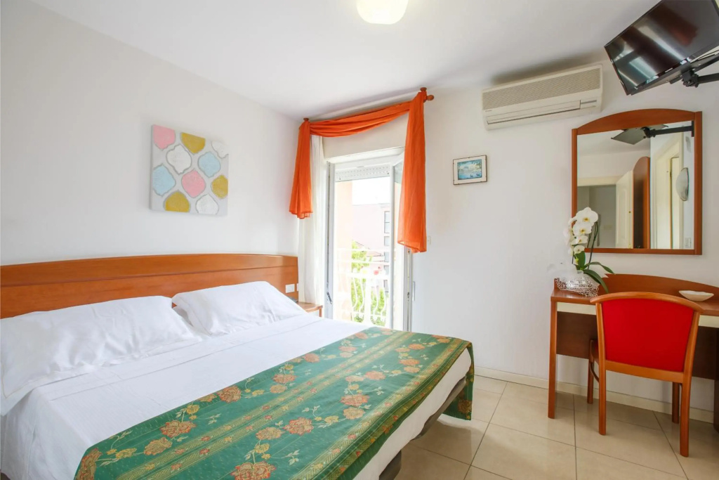 Hotel Ada