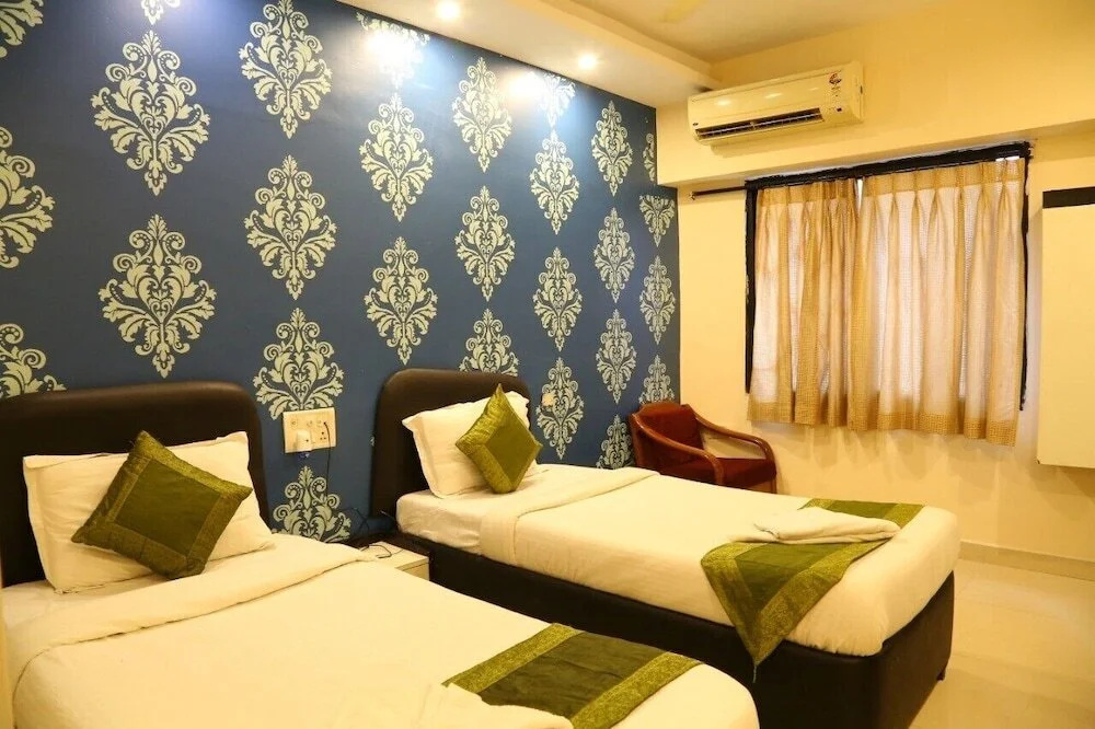 Hotel Sri Mayuri