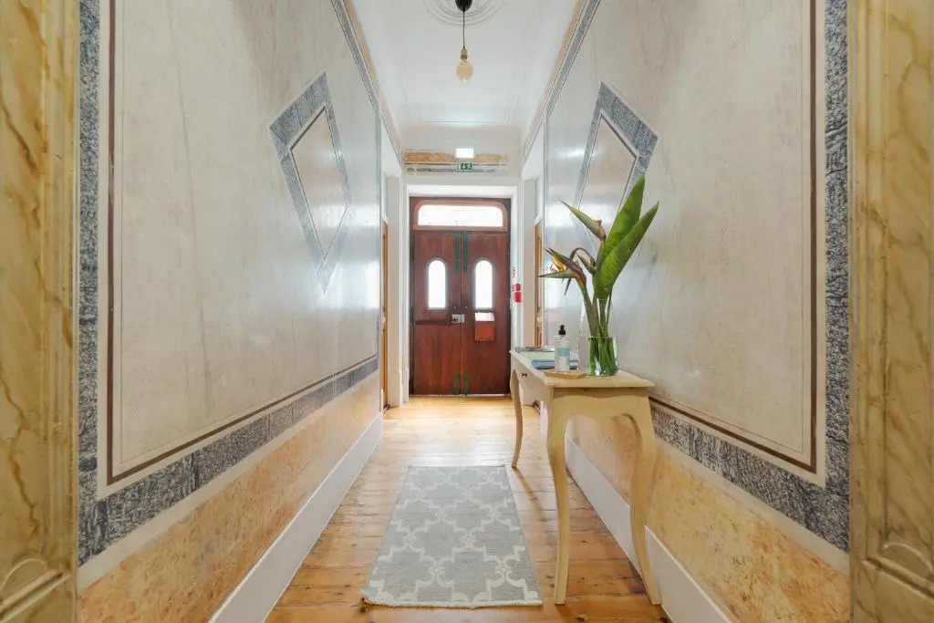 Almada Villa