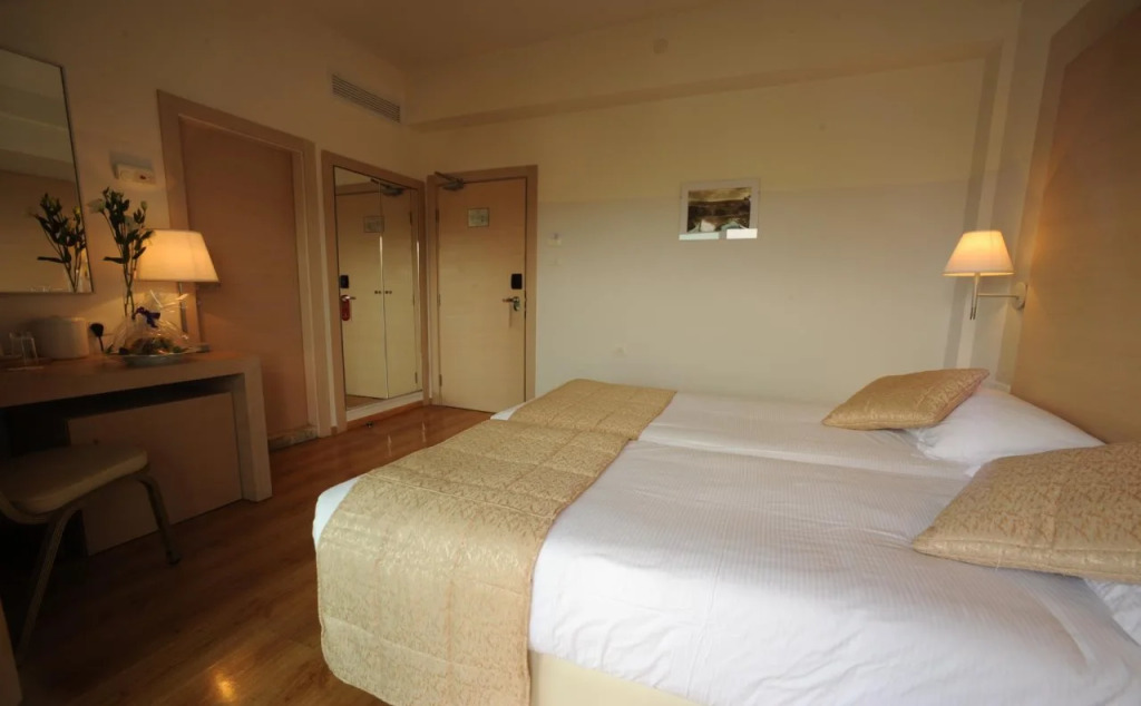 Legacy Hotel