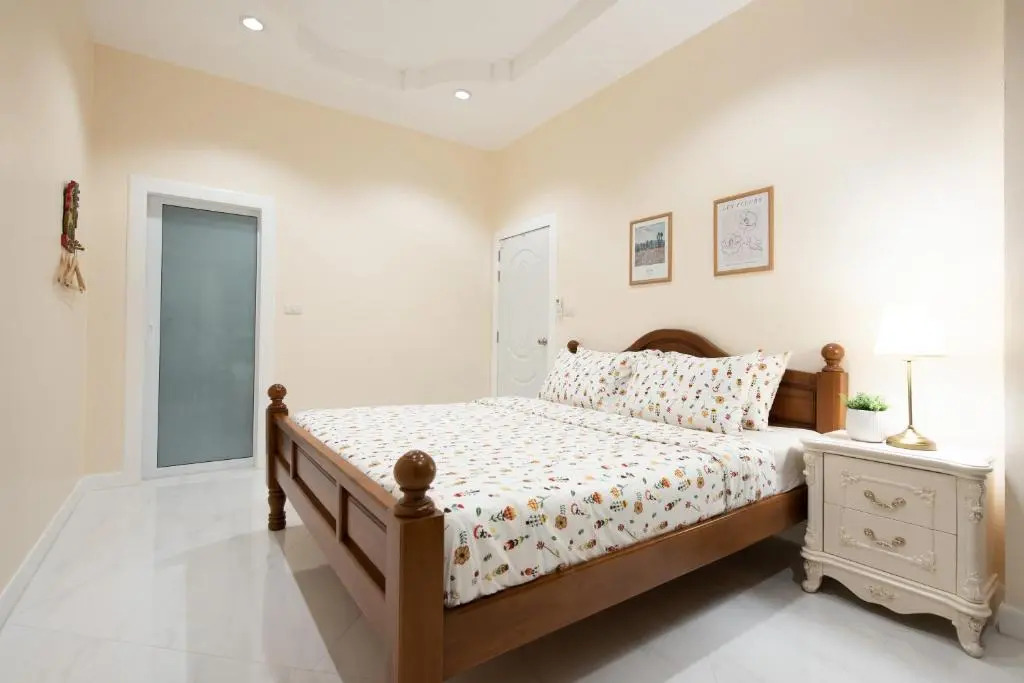 Baan Bussarin (B5) Huahin88