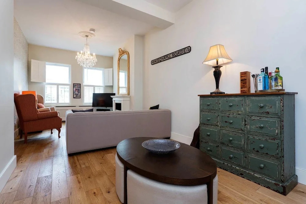 Veeve - Wimbledon Retreat