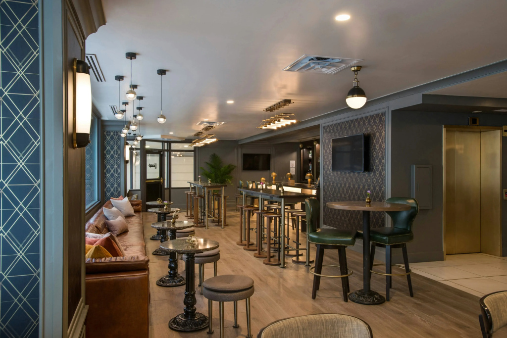 Magnolia Hotel Denver, a Tribute Portfolio Hotel