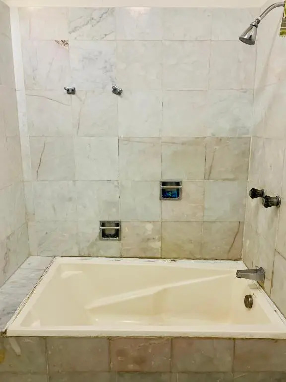 VILLA PARA 8p 6A 2M dentro del HOTEL a un costado del Krystal IXTAPA cuenta con playa y WIFI