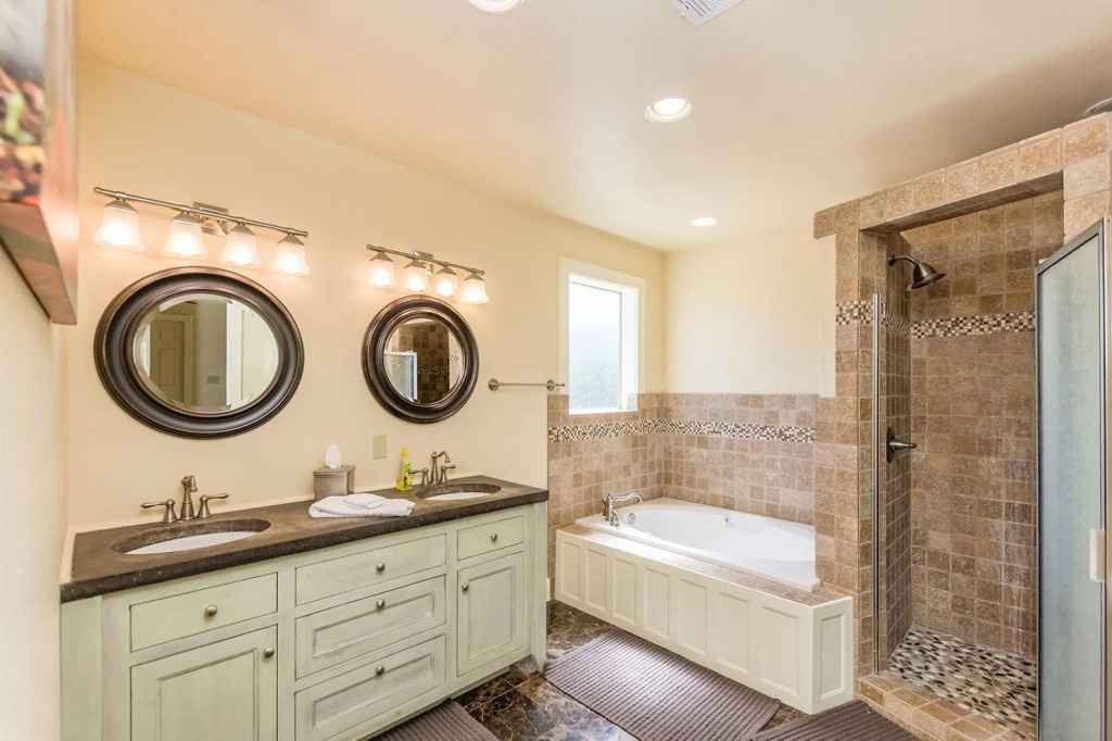 Milam Street Manor
