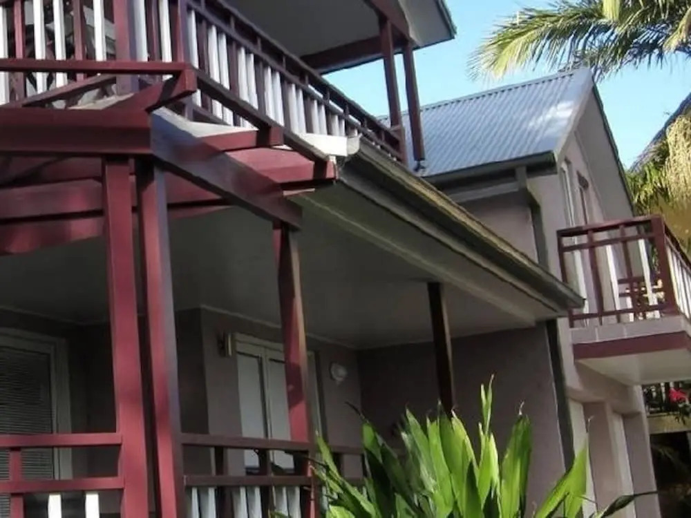 Sea Eagle Manor