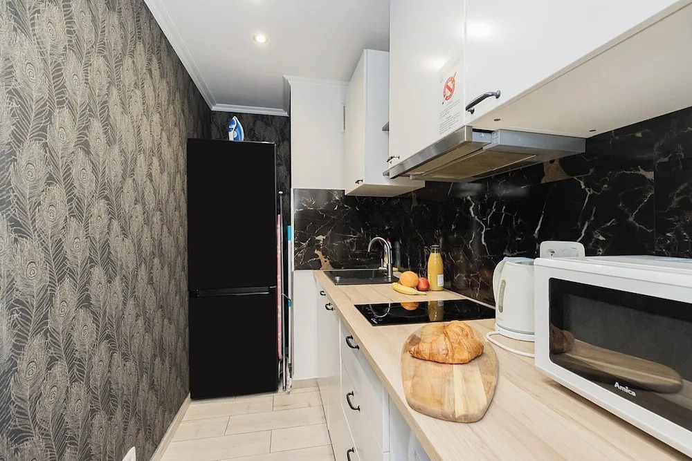 UNITApartament Short Rent Apartment in Warsaw by Metro Station Rondo ONZ Apart with 3bedrooms 22