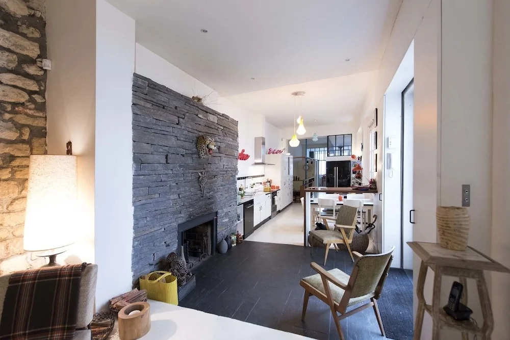 Loft Style Apartment With A Workshop Studio