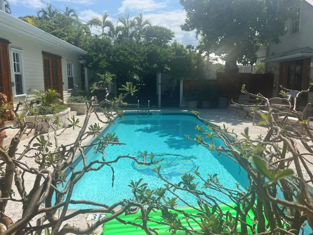 Heron House - Adult Only