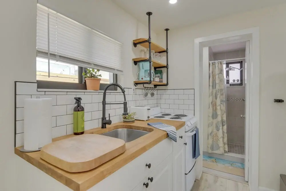 Nifty Miami Apartment ~ 5 Mi to Downtown!