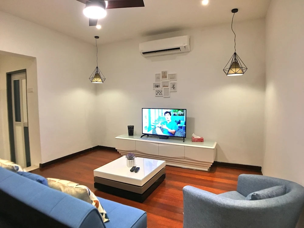 iBook8 Superior 1 Bedroom Gurney Suites  by iBook Homestay