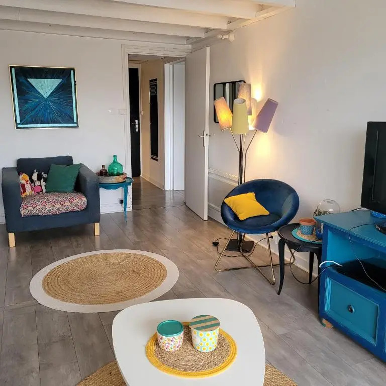 Charmant appartement spacieux proche plage avec piscine