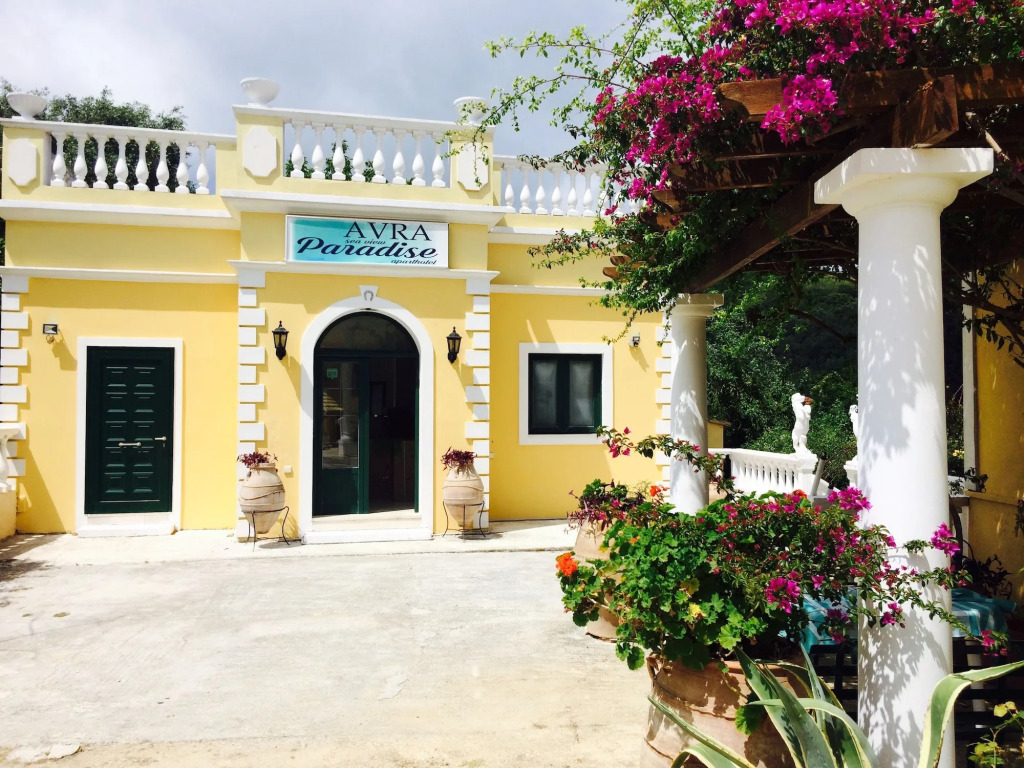 Paradise Sea View Pool Apartments Moraitika