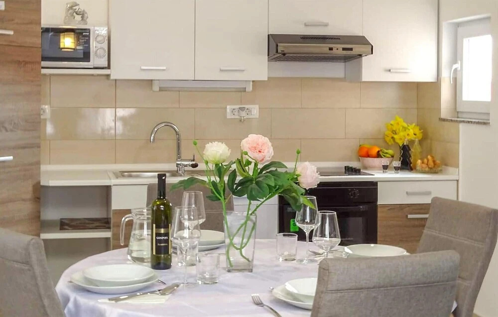 Awesome Apartment in Zadar With Wifi and 2 Bedrooms
