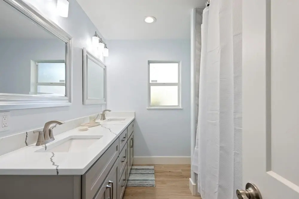 Water Front Private Pool Spa Home With Boat Docking Available 4 Bedroom Home by RedAwning