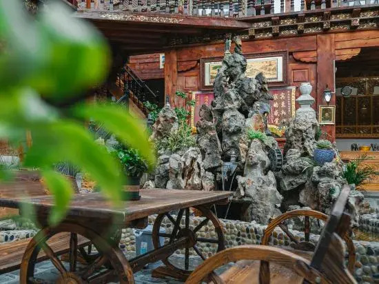 Songjing Bieyuan Homestay (Shangri-La Ganden Sumtseling Monastery)