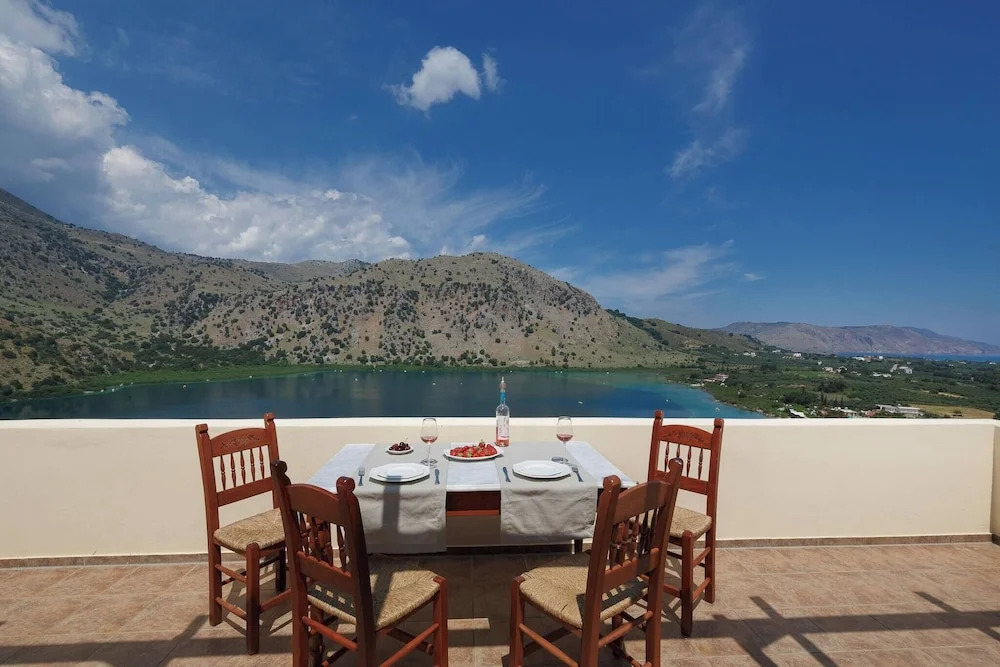 Lindas Villa In Unrivalled position in Kournas - Amazing View