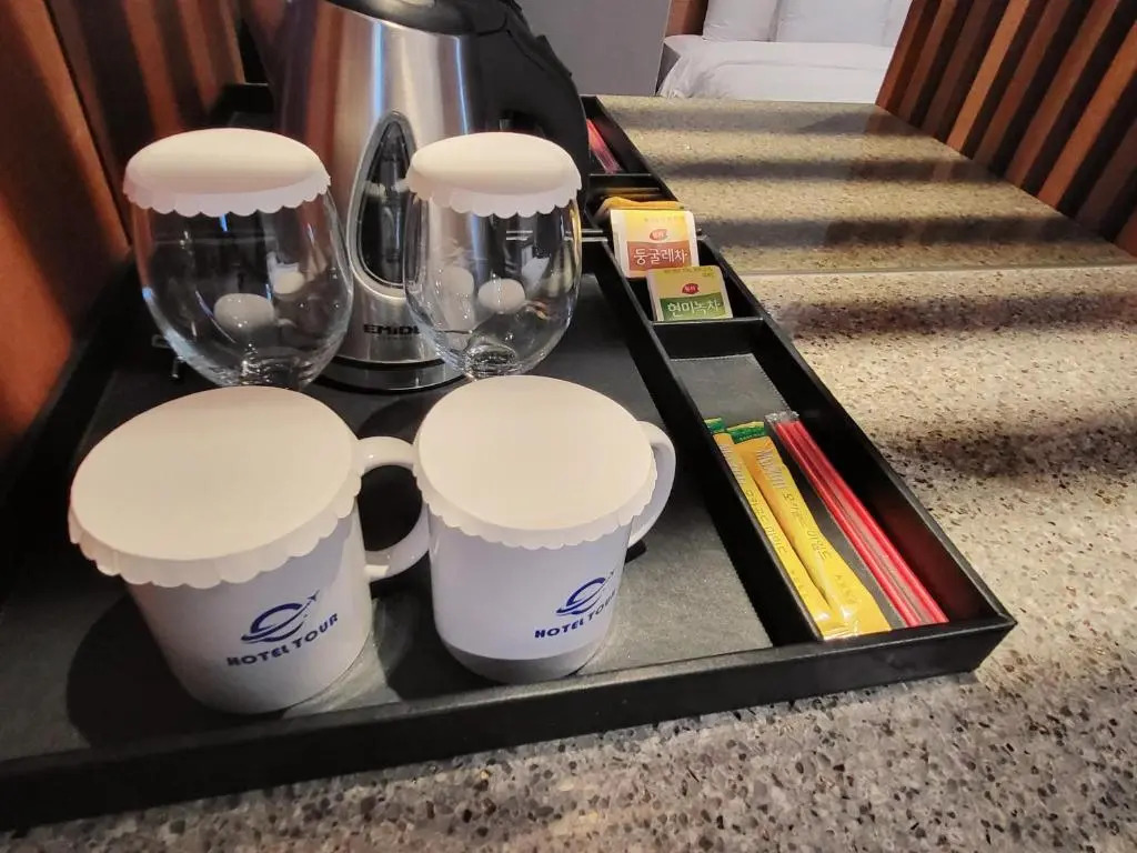 Hotel Tour