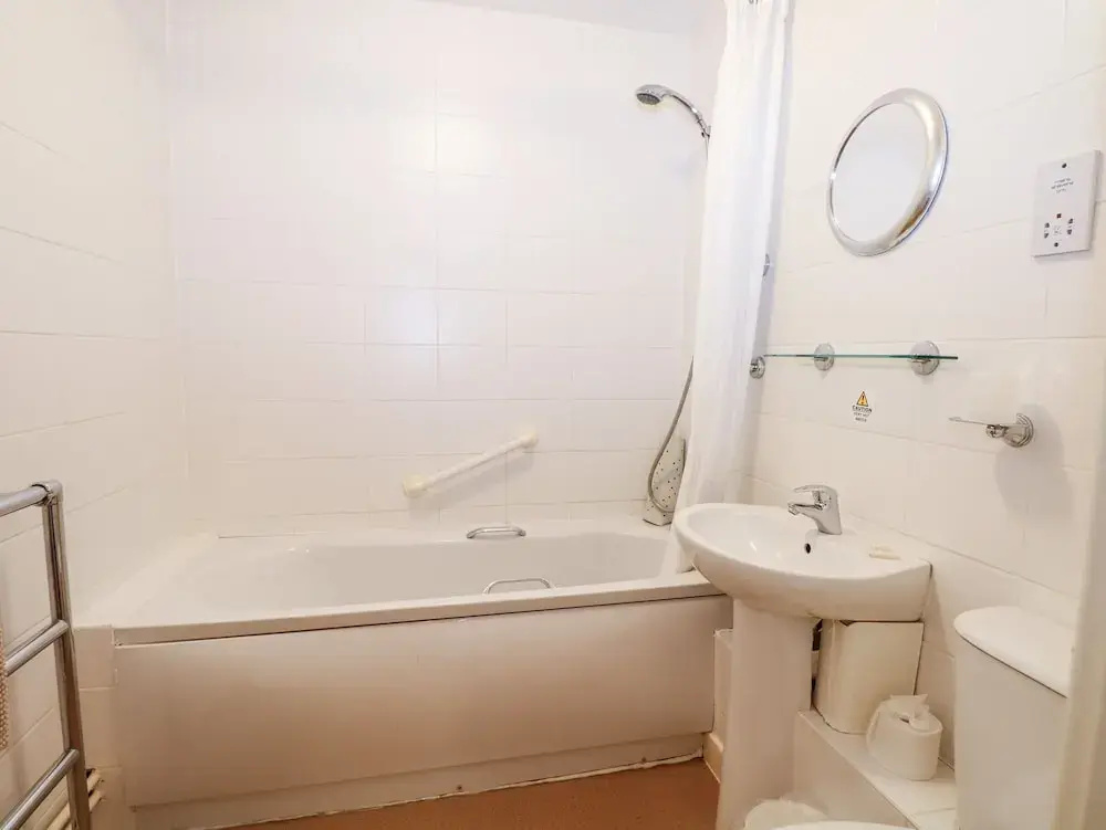 Marine Court Three Bedroom Second-floor Apartment 34