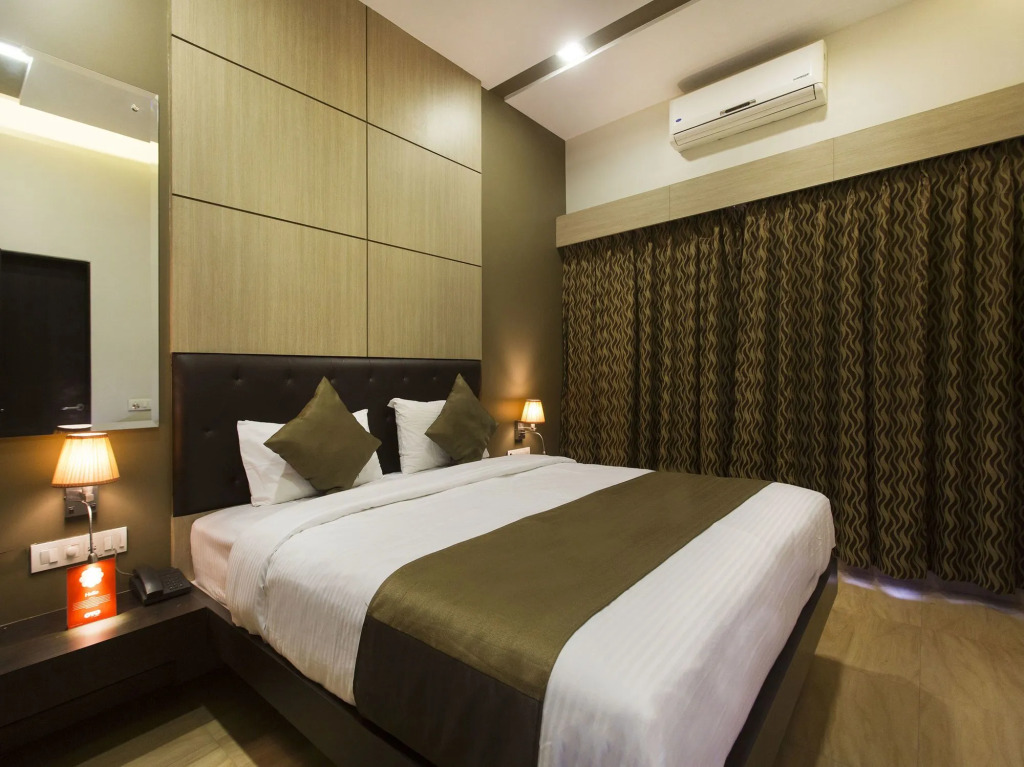 OYO 10388 Hotel Dean Villa
