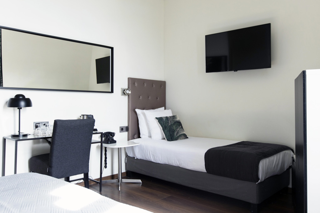 Quentin Canal House Hotel
