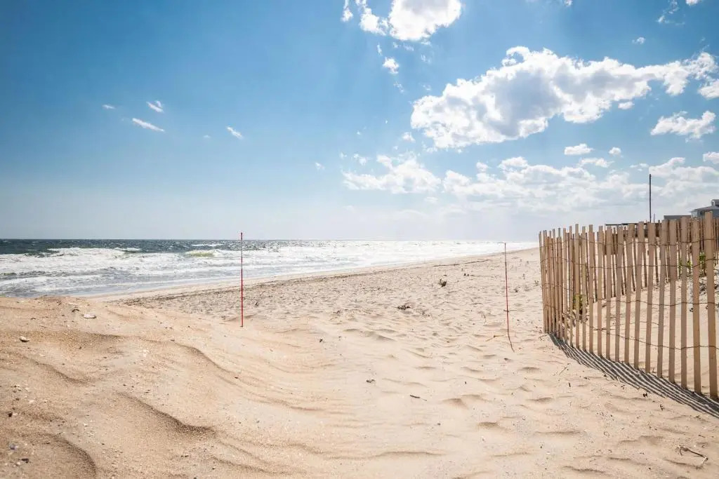 Beach Barracks by Oak Island Accommodations