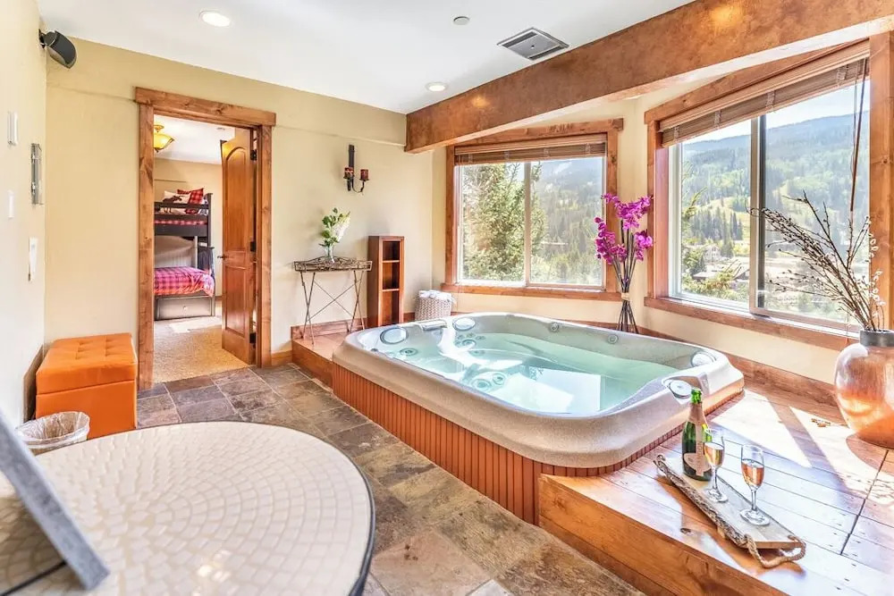 Cinnamon Ridge Building 1, #142
