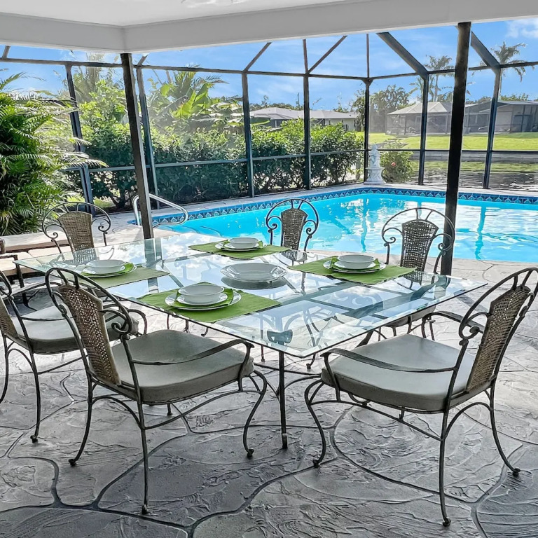 Belle Paradise heated Pool boating Oasis of calm