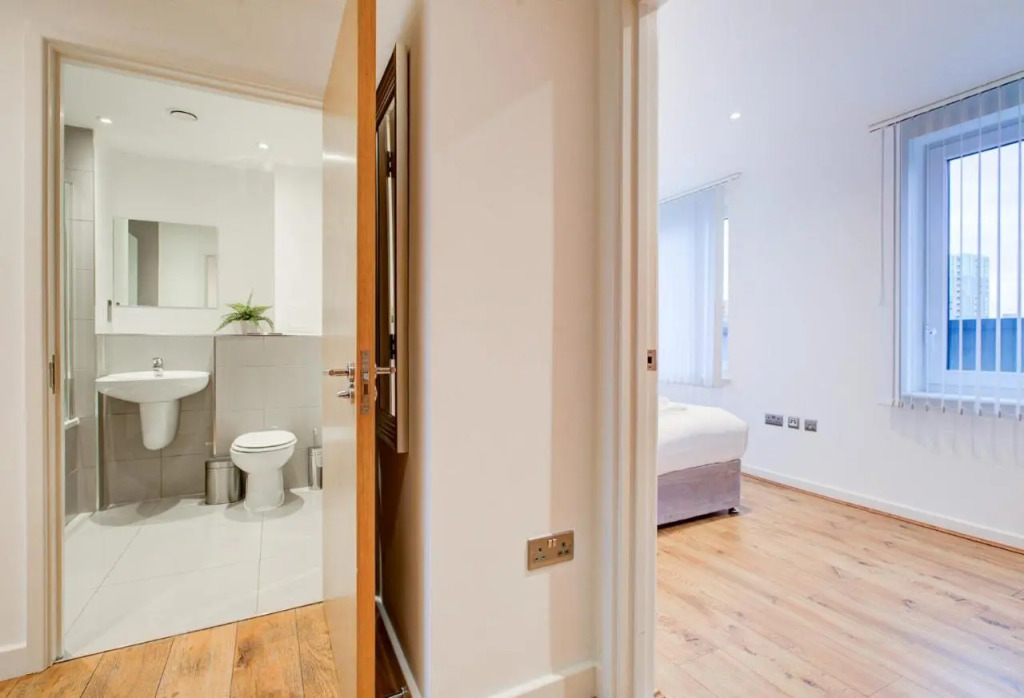 Hybrid Resi Greenwich