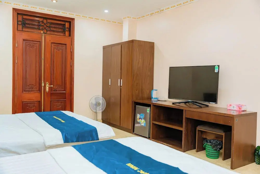 Sky 2 Hotel
