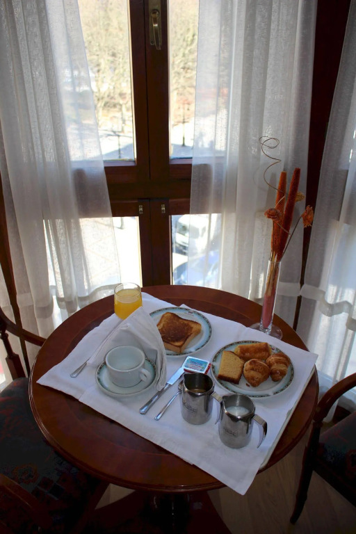 B&B HOTEL Gijón Centro Begoña