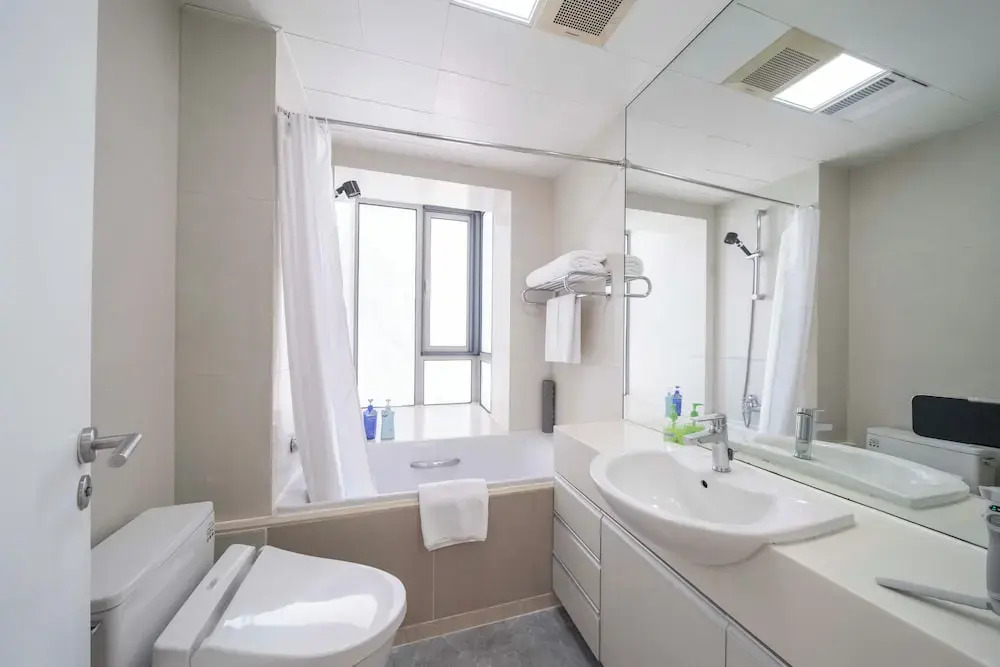 Tyms Elegant 2BR 1BA Apt Walk to Malls
