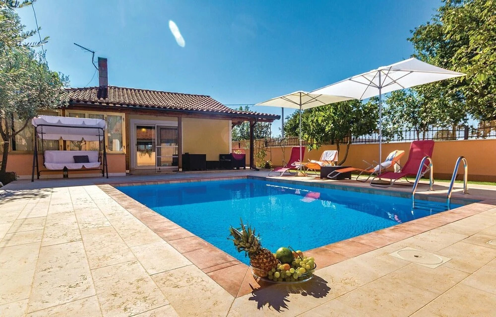 Stunning Home in Vodnjan With Wifi and 3 Bedrooms
