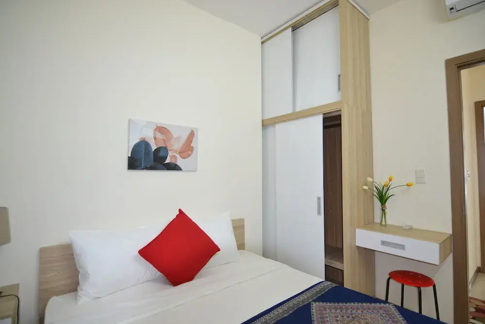 The Crystal Apartment