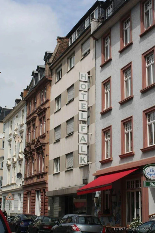 Falk Hotel
