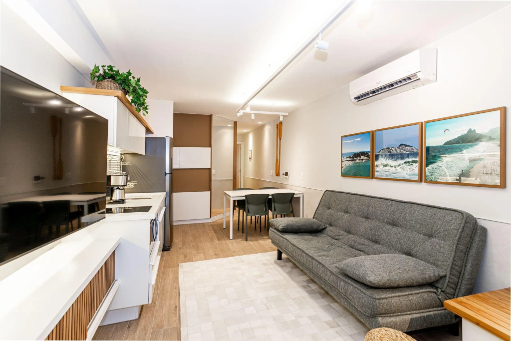 Quarto&sala A 170m Da Praia De Ipanema | Fa 49/302