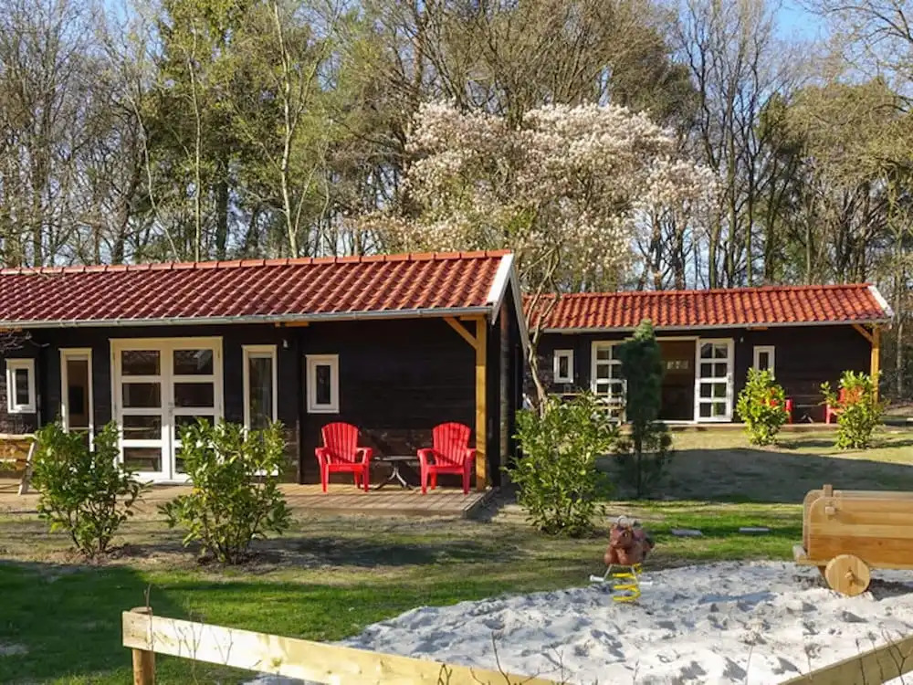 Wooden Chalet Near Three National Parks