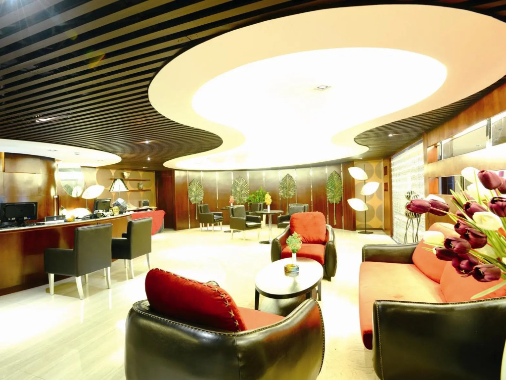 Kunming Long Way Hotel
