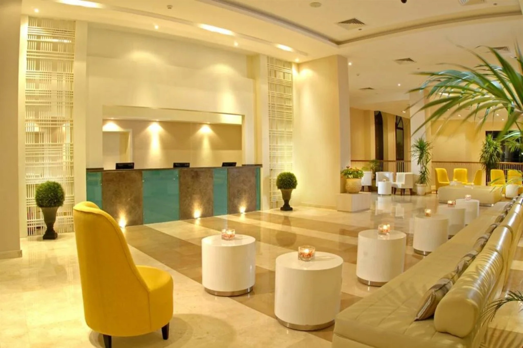 Coral Sea Aqua Club
