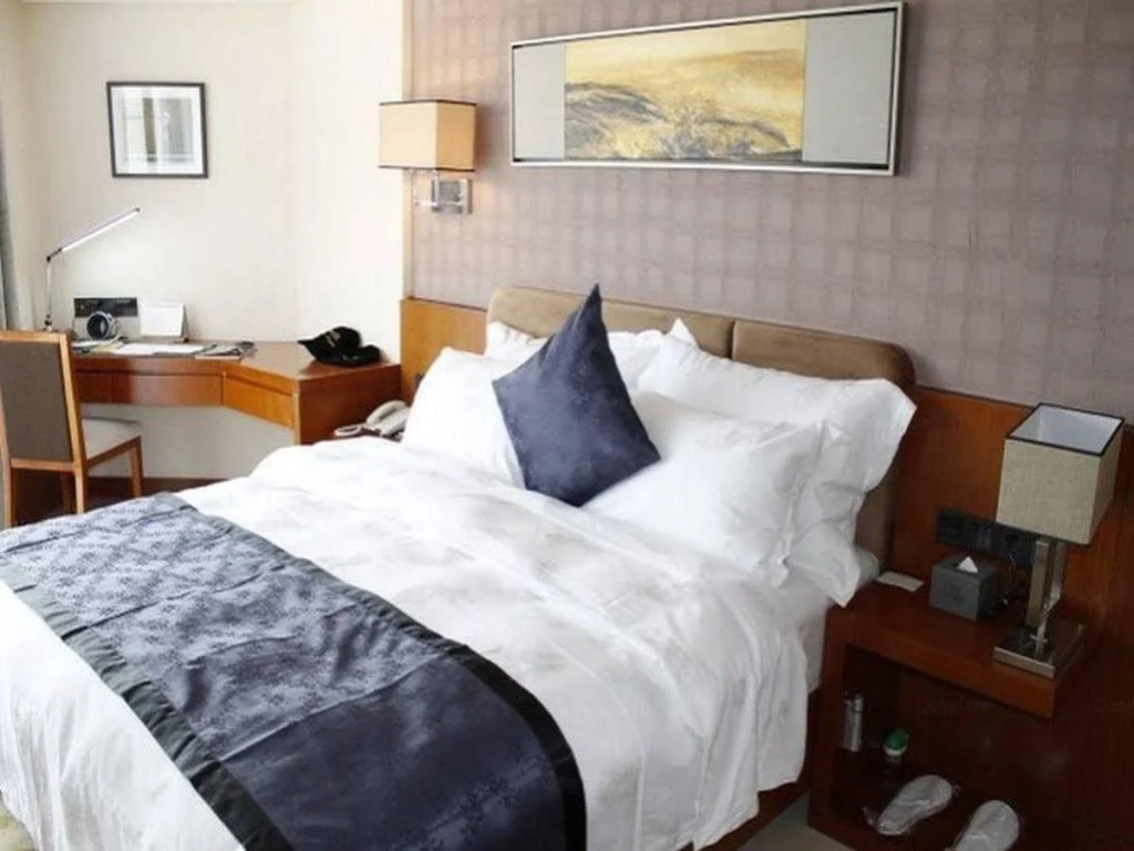 Hotspring Peninsula Resort Hotel
