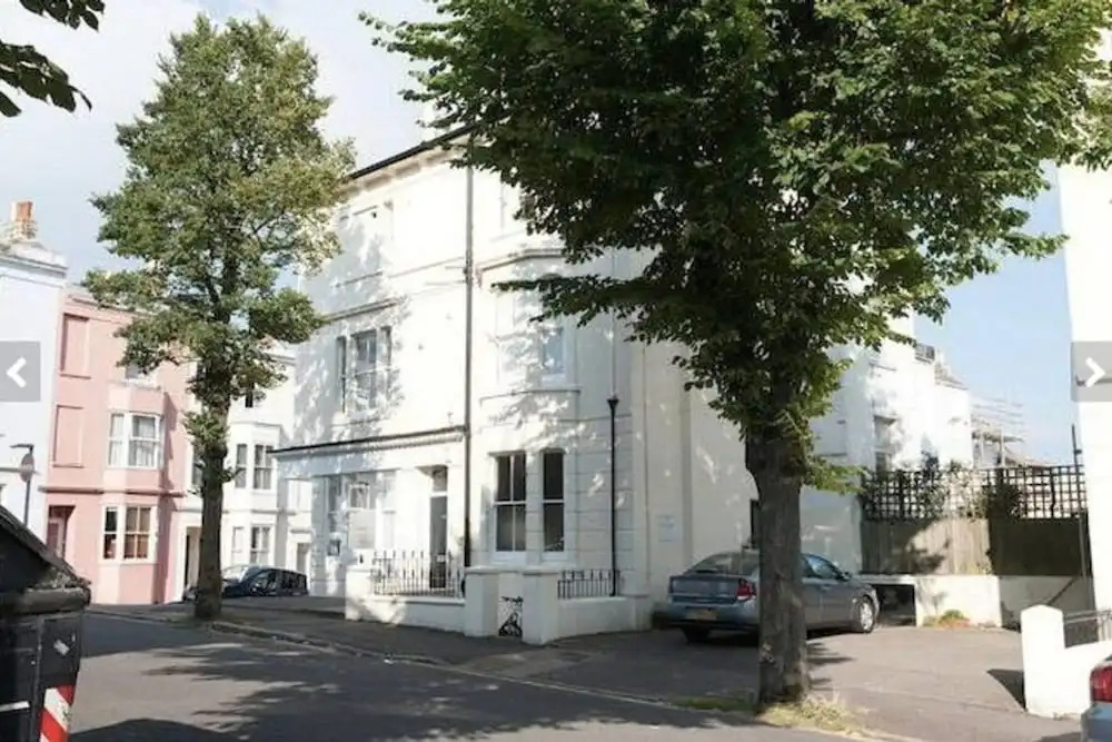 Central 2 Bedroom Brighton Flat Near Seven Dials