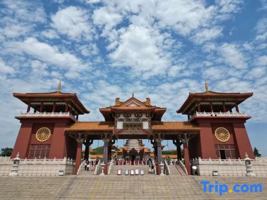 Jinjiang Metropolo (Xuzhou Baolian Temple Branch)