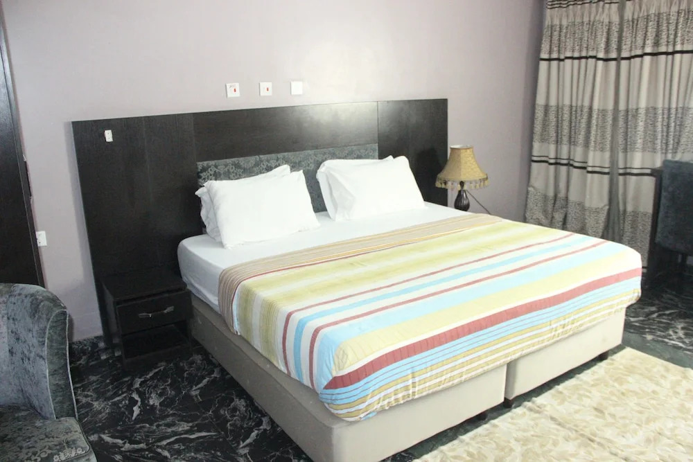 Transtell Suites & Service Apartments