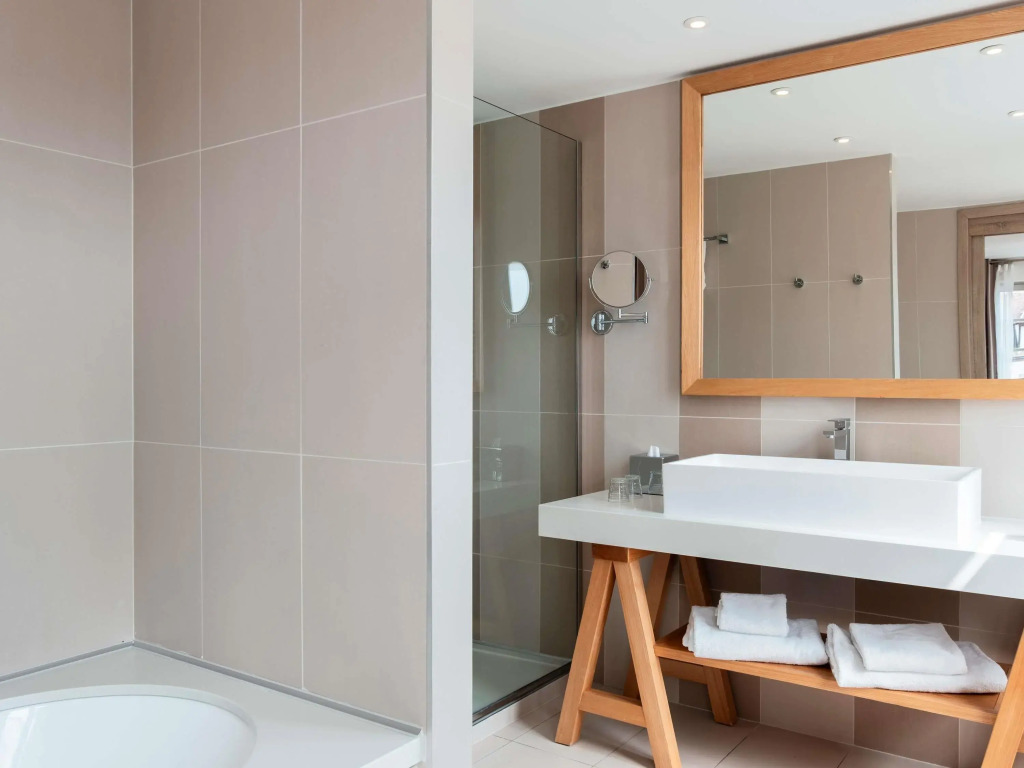 Mercure Maintenon